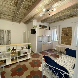 lu-batil-bb-apartment.hotelsalgherosardinia.com/