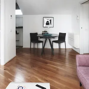  Apartamento Comecasa Attic 5 Min Walk From Duomo Italia